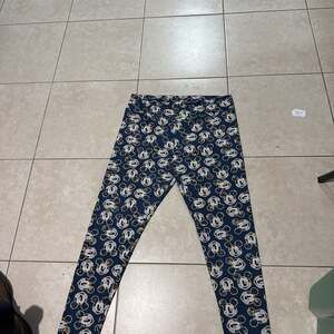 Mickey Mouse Pattern Leggings - Disney Theme